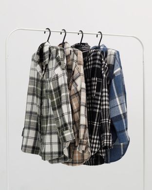 Жіноча рубашка оверсайз чорного кольору, модель shirt23_W_black2